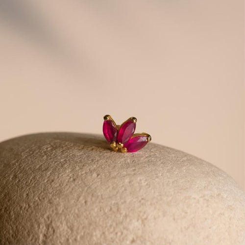 Złote kolczyki z rubinami