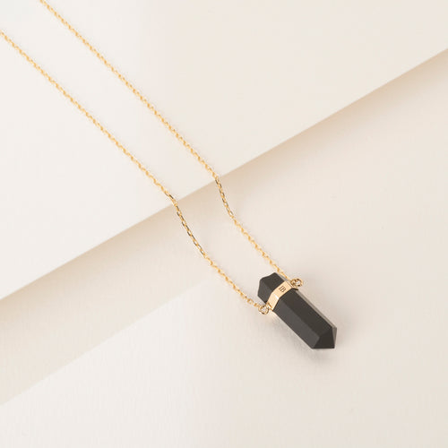 Złoty naszyjnik z czarnym onyksem Ceremony